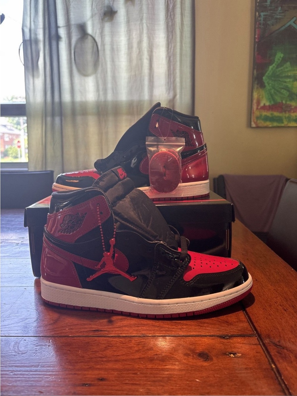 Nike Air Jordan 1 Retro High OG Patent leather Breds